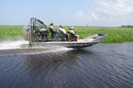 Small-Group Bayou Airboat Ride with Transport from New Orleans