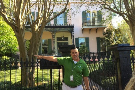 Private Garden District Walking Tour With Lafayette Cemetery No 1