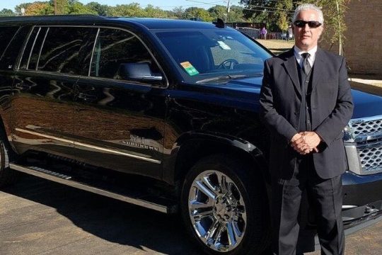 Luxury SUV Transfer from Downtown Hotels to New Orleans International Airport