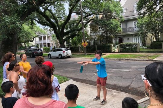 Walking Tour in New Orleans Garden District