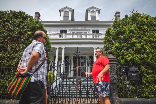 Small-Group Walking Garden District Tour in New Orleans