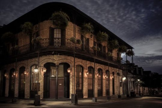 2-Hour French Quarter Ghost Walking Tour in New Orleans