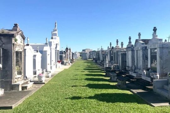 Cemetery Tour New Orleans