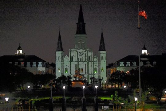 Ghost Stories and True Crime Walking Tour in French Quarter