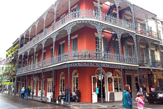 New Orleans French Quarter- At your own pace. Downloadable audiovisual tour.